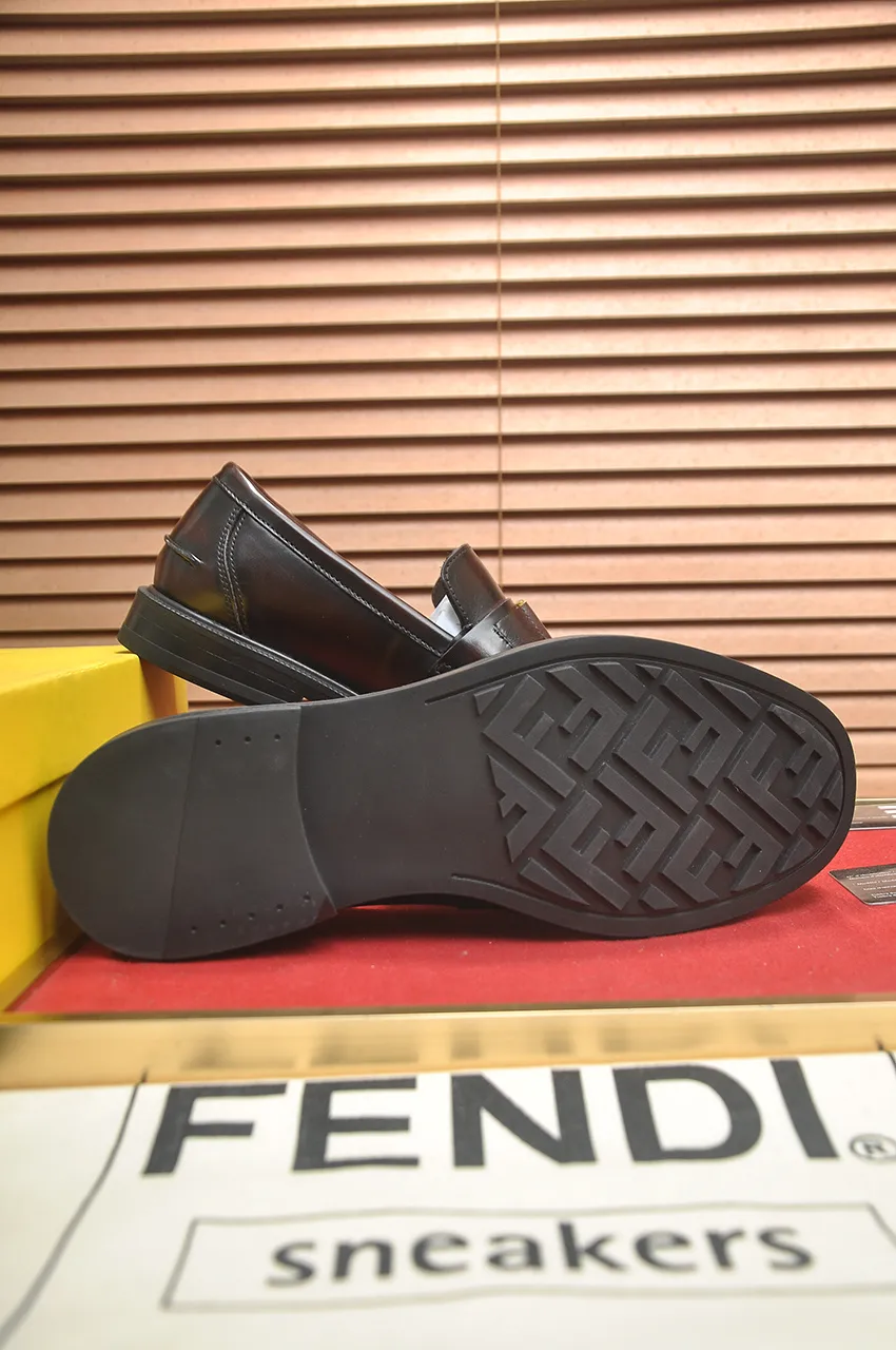 Men's shoes 💰500💶 [FENDI] The latest high-end men's shoes in Hong Kong! Original quality. The upper is made of imported cowhide material and cowhide lining! Super comfortable on the foot, original wear-resistant outsole, luxurious, fashionable, casual and versatile! Size: 38-45 (45 customized)